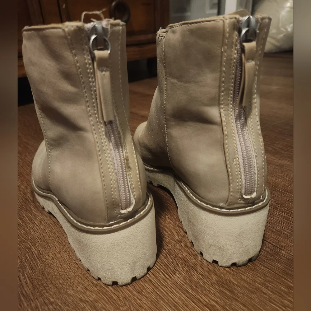 Report Booties - Picture 5 of 8
